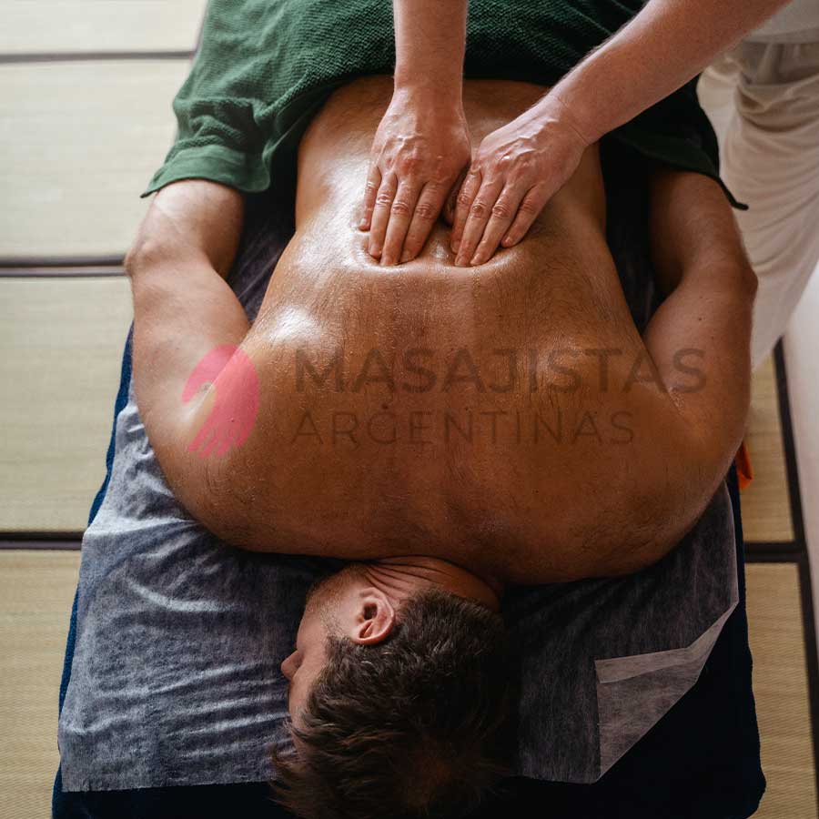 Pedro Masoterapeuta atendiendo en Caballito